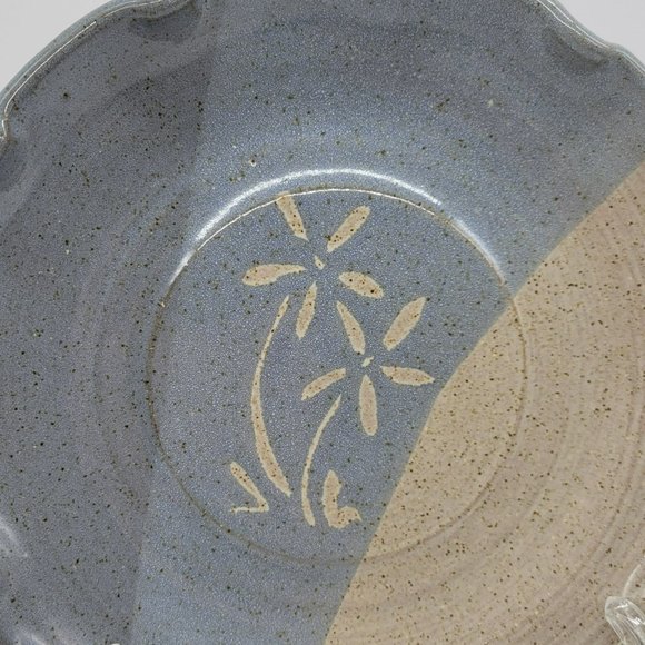 Eagle Pottery Plate Signed Sherri McNeil 1992 Blue Beige Floral - Picture 2 of 15